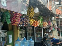 Warung Madura di daerah Ciputat, Tangerang Selatan, Kamis (21/5/2026). (CNBC Indonesia/Ferry Sandi)