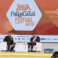 Chairman & Founder CT Corp, Chairul Tanjung dan Menteri Keuangan RI, Purbaya Yudhi Sadewa saat menyampaikan pemaparan dalam Jogja Financial Festival 2026 di Jogja Expo Center (JEC), Yogyakarta, DIY, Jumat (22/5/2026). (CNBC Indonesia/Muhammad Sabki)