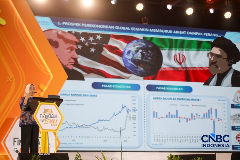 Deputi Gubernur Bank Indonesia, Aida S Budiman saat menyampaikan pemaparan dalam Jogja Financial Festival 2026 di Jogja Expo Center (JEC), Yogyakarta, DIY, Jumat (22/5/2026). (CNBC Indonesia/Faisal Rahman)