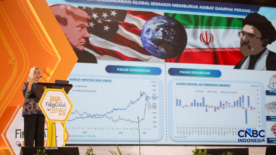 Deputi Gubernur Bank Indonesia, Aida S Budiman saat menyampaikan pemaparan dalam Jogja Financial Festival 2026 di Jogja Expo Center (JEC), Yogyakarta, DIY, Jumat (22/5/2026).