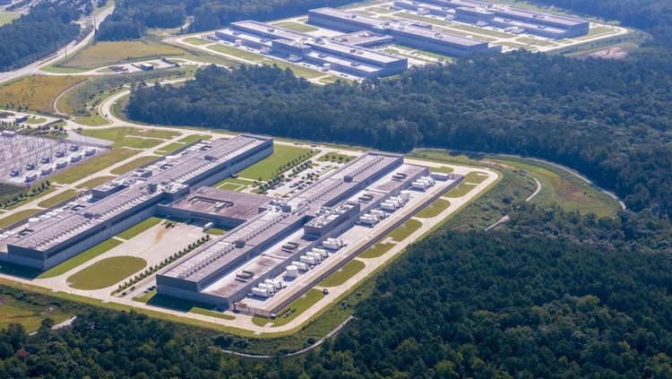 Benarkah Pengujian Data Center Bisa Bikin Listrik Padam?
