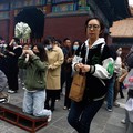 Ilustrasi anak muda di China. (REUTERS/Tingshu Wang)