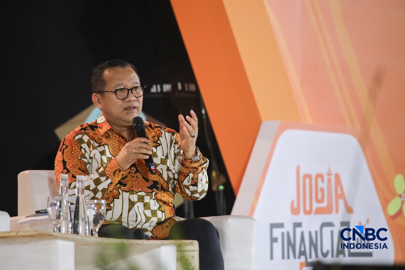 Deputi Gubernur Bank Indonesia, Aida S Budiman saat menyampaikan pemaparan dalam Jogja Financial Festival 2026 di Jogja Expo Center (JEC), Yogyakarta, DIY, Jumat (22/5/2026). (CNBC Indonesia/Faisal Rahman)