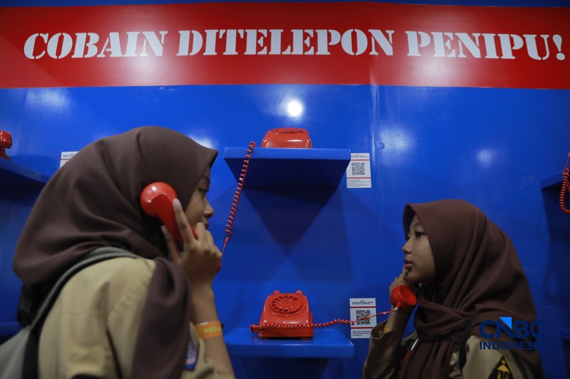 Keseruan booth Bank Indonesia dalam acara Jogja Financial Festival 2026 di Jogja Expo Center (JEC), Yogyakarta, Jawa Tengah, Jumat (22/5/2026). (CNBC Indonesia/Muhammad Sabki)