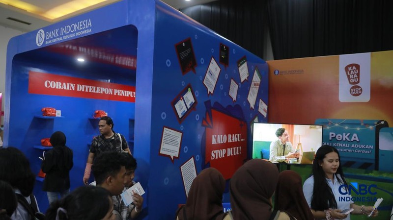 Keseruan booth Bank Indonesia dalam acara Jogja Financial Festival 2026 di Jogja Expo Center (JEC), Yogyakarta, Jawa Tengah, Jumat (22/5/2026). (CNBC Indonesia/Muhammad Sabki)