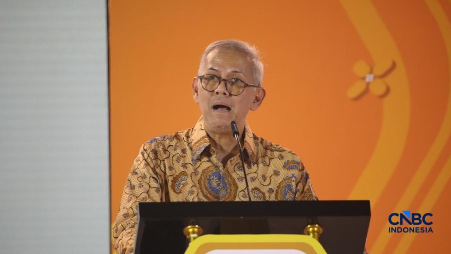 Ketua Dewan Komisioner LPS, Anggito Abimanyu saat menyampaikan sambutan dalam Jogja Financial Festival 2026 di Jogja Expo Center (JEC), Yogyakarta, Jumat (22/5/2026). (CNBC Indonesia/Faisal Rahman)