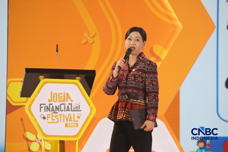 Deputi Gubernur Bank Indonesia, Aida S Budiman saat menyampaikan pemaparan dalam Jogja Financial Festival 2026 di Jogja Expo Center (JEC), Yogyakarta, DIY, Jumat (22/5/2026). (CNBC Indonesia/Faisal Rahman)
