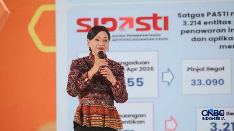 Ketua Dewan Komisioner OJK, Friderica Widyasari Dewi saat menyampaikan pemaparan dalam Jogja Financial Festival 2026 di Jogja Expo Center (JEC), Yogyakarta, DIY, Jumat (22/5/2026). (CNBC Indonesia/Faisal Rahman)
