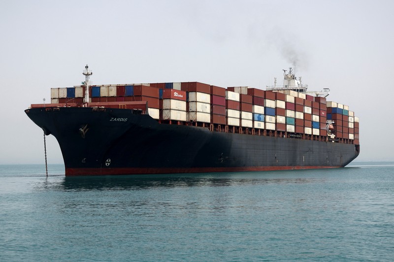 Korps Garda Revolusi Islam Iran (IRGC) mengumumkan bahwa sedikitnya 31 kapal komersial, telah melintasi Selat Hormuz secara aman dalam 24 jam terakhir, Jumat (22/5/2026). (via REUTERS/Majid-Asgaripour)