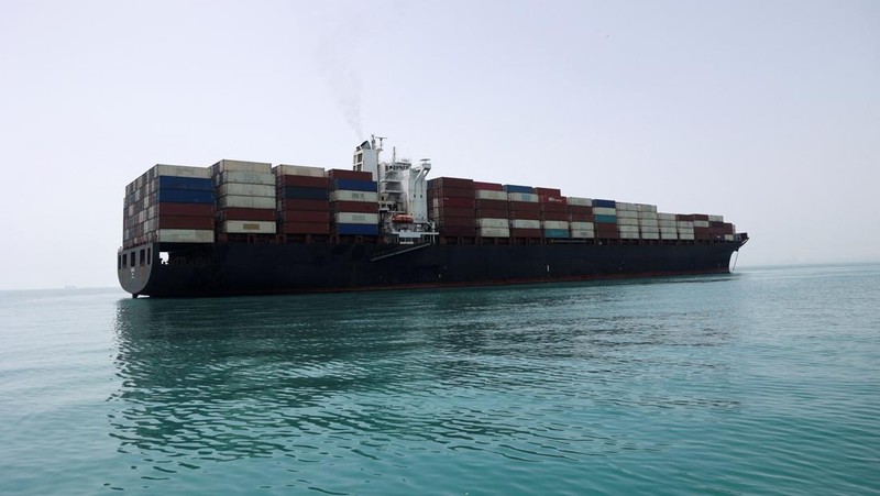 Korps Garda Revolusi Islam Iran (IRGC) mengumumkan bahwa sedikitnya 31 kapal komersial, telah melintasi Selat Hormuz secara aman dalam 24 jam terakhir, Jumat (22/5/2026). (via REUTERS/Majid-Asgaripour)