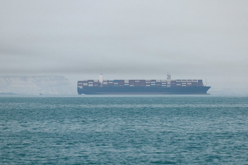 Korps Garda Revolusi Islam Iran (IRGC) mengumumkan bahwa sedikitnya 31 kapal komersial, telah melintasi Selat Hormuz secara aman dalam 24 jam terakhir, Jumat (22/5/2026). (via REUTERS/Majid-Asgaripour)