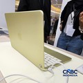 Macbook Neo gerai Digimap di Pasific Place, Jakarta, Jumat (22/5/2026). (CNBC Indonesia/Intan Rakhmayanti Dewi)
