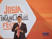 Menteri Keuangan RI, Purbaya Yudhi Sadewa saat menyampaikan pemaparan dalam Jogja Financial Festival 2026 di Jogja Expo Center (JEC), Yogyakarta, DIY, Jumat (22/5/2026). (CNBC Indonesia/Faisal Rahman)