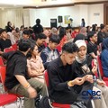 Peserta Educlass sesi Financial Survival for Young Generation antusias datang ke ruang Arjuna Jogja Expo Centre (JEC), Bantul pada Jumat (22/5/2026). (CNBC Indonesia/Robertus Andrianto)