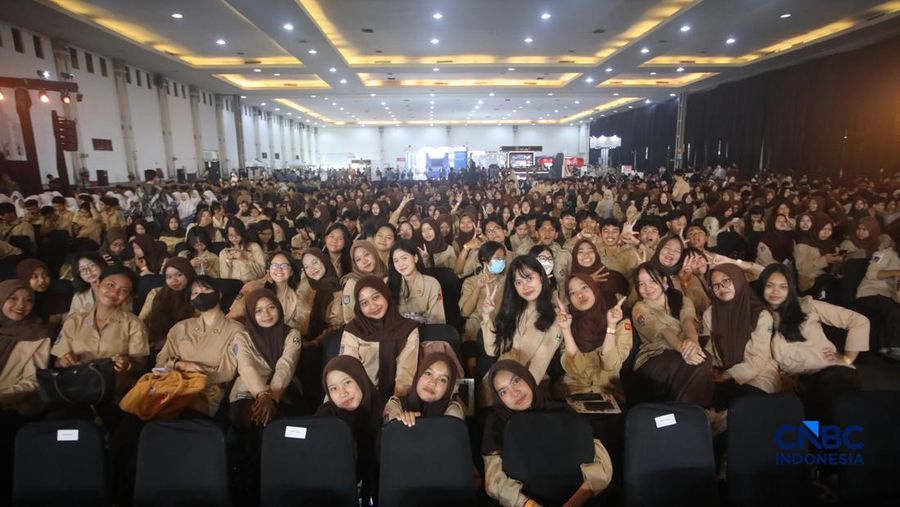 Peserta memadati acara Jogja Financial Festival 2026 di Jogja Expo Center (JEC), Yogyakarta, Jawa Tengah, Jumat (22/5/2026). (CNBC Indonesia/Faisal Rahman)
