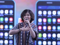 SR Advisor Fraud Banking Investigation PT Bank Central Asia Tbk (BCA) & Ketua Komite Kerja Siber Fraud Perbanas, Wani Sabu saat menyampaikan pemaparan dalam sesi Educational Class di acara Jogja Financial Festival 2026 di Jogja Expo Center (JEC), Yog