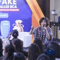 SR Advisor Fraud Banking Investigation PT Bank Central Asia Tbk (BCA) & Ketua Komite Kerja Siber Fraud Perbanas, Wani Sabu saat menyampaikan pemaparan dalam sesi Educational Class di acara Jogja Financial Festival 2026 di Jogja Expo Center (JEC), Yog