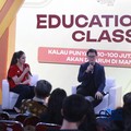 Stock Enthusiast, Michael Yeoh saat menyampaikan pemaparan dalam sesi Educational Class di acara Jogja Financial Festival 2026 di Jogja Expo Center (JEC), Yogyakarta, Jawa Tengah, Jumat (22/5/2026). (CNBC Indonesia/Muhammad Sabki)