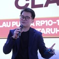 Stock Enthusiast, Michael Yeoh saat menyampaikan pemaparan dalam sesi Educational Class di acara Jogja Financial Festival 2026 di Jogja Expo Center (JEC), Yogyakarta, Jawa Tengah, Jumat (22/5/2026). (CNBC Indonesia/Muhammad Sabki)