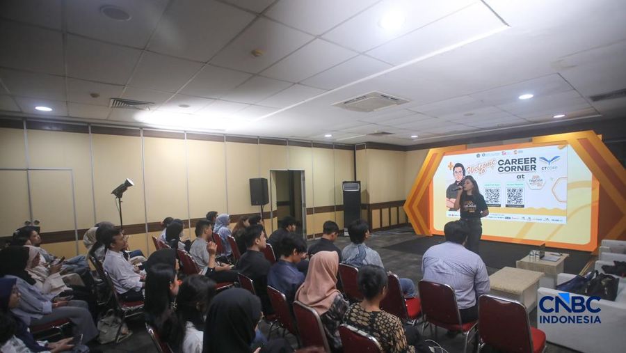 Suasana kegiatan Career Corner CT Corp dalam acara Jogja Financial Festival 2026 di Jogja Expo Center (JEC), Yogyakarta, Jawa Tengah, Jumat (22/5/2026). (CNBC Indonesia/Faisal Rahman)