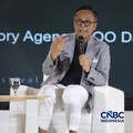COO Danantara Dony Oskaria menyampaikan pemaparan dalam Jogja Financial Festival 2026 di Jogja Expo Center (JEC), Yogyakarta, DIY, Sabtu (23/5/2026). (CNBC Indonesia/Faisal Rahman)