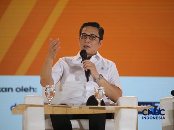 Direktur Jenderal Pengelolaan Pembiayaan dan Risiko, Direktorat Jenderal Pengelolaan Pembiayaan dan Risiko, Kementerian Keuangan RI, Suminto saat menyampaikan pemaparan dalam Jogja Financial Festival 2026 di Jogja Expo Center (JEC), Yogyakarta, DIY,