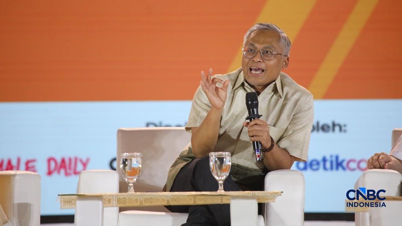 Direktur Jenderal Pengelolaan Pembiayaan dan Risiko, Direktorat Jenderal Pengelolaan Pembiayaan dan Risiko, Kementerian Keuangan RI, Suminto saat menyampaikan pemaparan dalam Jogja Financial Festival 2026 di Jogja Expo Center (JEC), Yogyakarta, DIY,