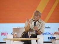 Direktur Jenderal Pengelolaan Pembiayaan dan Risiko, Direktorat Jenderal Pengelolaan Pembiayaan dan Risiko, Kementerian Keuangan RI, Suminto saat menyampaikan pemaparan dalam Jogja Financial Festival 2026 di Jogja Expo Center (JEC), Yogyakarta, DIY,