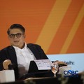 Direktur Treasury & International Banking - PT Bank Negara Indonesia (Persero) Tbk, Abu Santosa Sudradjat saat menyampaikan pemaparan dalam Jogja Financial Festival 2026 di Jogja Expo Center (JEC), Yogyakarta, DIY, Sabtu (23/5/2026). (CNBC Indonesia/