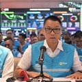Direktur Utama PLN, Darmawan Prasodjo saat konferensi pers di Kantor Pusat PLN, Sabtu (23/5) mengatakan fokus utama PLN pascagangguan adalah mengoperasikan kembali pembangkit-pembangkit yang sebelumnya terdampak untuk kemudian diselaraskan kembali de