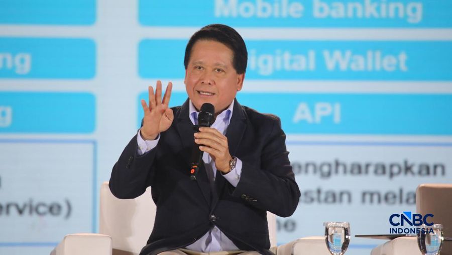 Direktur Utama PT Bank Rakyat Indonesia (Persero) Tbk, Hery Gunardi saat menyampaikan pemaparan dalam Jogja Financial Festival 2026 di Jogja Expo Center (JEC), Yogyakarta, DIY, Sabtu (23/5/2026). (CNBC Indonesia/Faisal Rahman)
