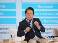 Foto: Direktur Utama PT Bank Rakyat Indonesia (Persero) Tbk. (BBRI) Hery Gunardi saat menyampaikan pemaparan dalam Jogja Financial Festival 2026 di Jogja Expo Center (JEC), Yogyakarta, DIY, Sabtu (23/5/2026). (CNBC Indonesia/Faisal Rahman)