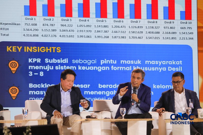 Direktur Utama PT Bank Rakyat Indonesia (Persero) Tbk, Hery Gunardi saat menyampaikan pemaparan dalam Jogja Financial Festival 2026 di Jogja Expo Center (JEC), Yogyakarta, DIY, Sabtu (23/5/2026). (CNBC Indonesia/Faisal Rahman)