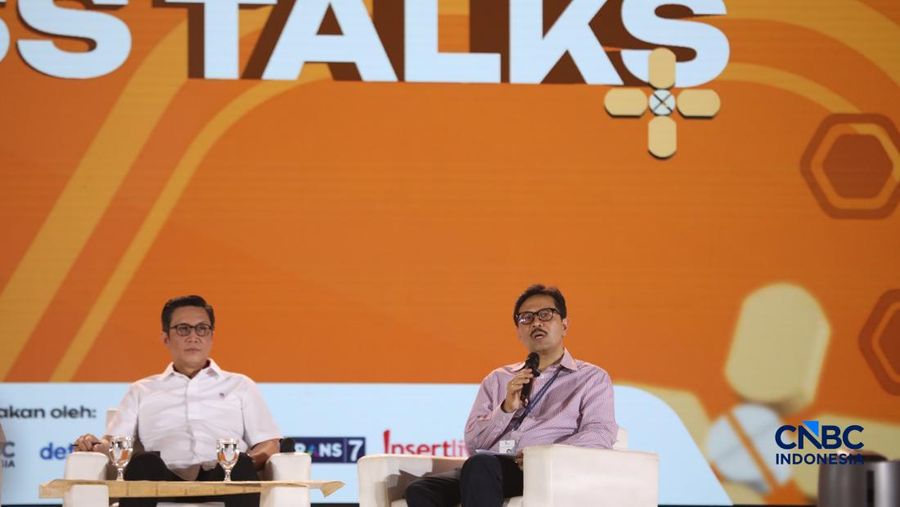 Direktur Utama PT Sarana Multi Infrastruktur (Persero), Reynaldi Hermansjah saat menyampaikan pemaparan dalam Jogja Financial Festival 2026 di Jogja Expo Center (JEC), Yogyakarta, DIY, Sabtu (23/5/2026). (CNBC Indonesia/Faisal Rahman)