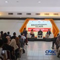 Founder & Chairman CT Corp, Chairul Tanjung saat menyampaikan pemaparan dalam sesi Educational Class di acara Jogja Financial Festival 2026 di Jogja Expo Center (JEC), Yogyakarta, DIY, Sabtu (23/5/2026). (CNBC Indonesia/Faisal Rahman)