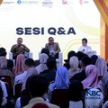 Kepala Departemen Pengawasan Asuransi Dan Jasa Penunjang - Otoritas Jasa Keuangan (Ojk), Sumarjono saat menyampaikan pemaparan dalam sesi Educational Class di acara Jogja Financial Festival 2026 di Jogja Expo Center (JEC), Yogyakarta, DIY, Sabtu (23/