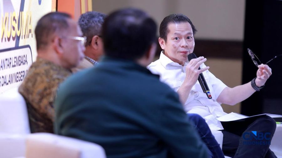 Ketua Bidang Kerjasama Antar Lembaga Regulator, Stakeholders, dalam negeri & Internasional AAJI, Handojo G Kusuma  dalam sesi Educational Class di acara Jogja Financial Festival 2026 di Jogja Expo Center (JEC), Yogyakarta, Sabtu (23/5/2026). (CNBC In