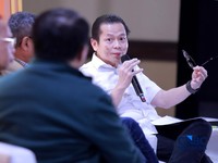 Ketua Bidang Kerjasama Antar Lembaga Regulator, Stakeholders, dalam negeri & Internasional AAJI, Handojo G Kusuma  dalam sesi Educational Class di acara Jogja Financial Festival 2026 di Jogja Expo Center (JEC), Yogyakarta, Sabtu (23/5/2026). (CNBC In