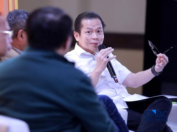 Ketua Bidang Kerjasama Antar Lembaga Regulator, Stakeholders, dalam negeri & Internasional AAJI, Handojo G Kusuma  dalam sesi Educational Class di acara Jogja Financial Festival 2026 di Jogja Expo Center (JEC), Yogyakarta, Sabtu (23/5/2026). (CNBC In
