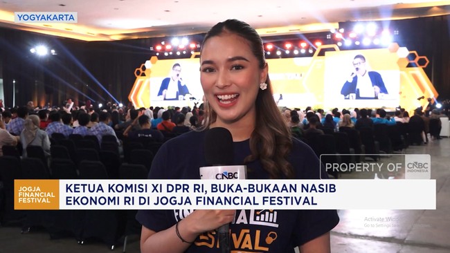 Ketua Komisi XI DPR RI, Buka-Bukaan Nasib Ekonomi RI di Jogja Finfest