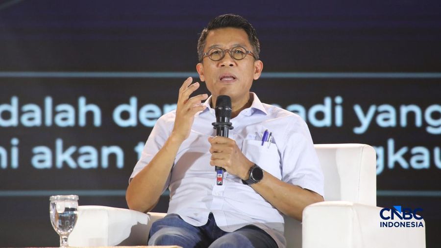 Foto: Ketua Komisi XI DPR Mukhamad Misbakhun saat menyampaikan pemaparan dalam Jogja Financial Festival 2026 di Jogja Expo Center (JEC), Yogyakarta, DIY, Sabtu (23/5/2026). (CNBC Indonesia/Faisal Rahman)