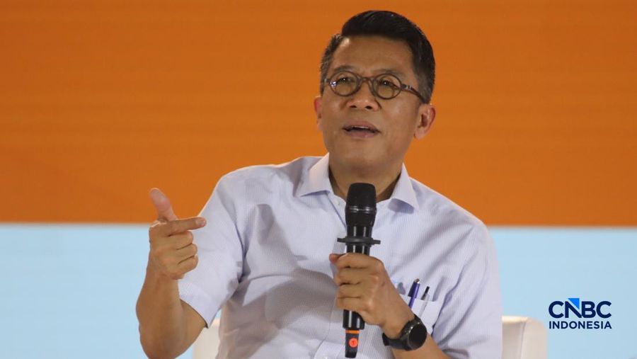 Ketua Komisi XI DPR RI, Mukhamad Misbakhun saat menyampaikan pemaparan dalam Jogja Financial Festival 2026 di Jogja Expo Center (JEC), Yogyakarta, DIY, Sabtu (23/5/2026). (CNBC Indonesia/Faisal Rahman)