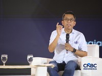 Ketua Komisi XI DPR RI, Mukhamad Misbakhun saat menyampaikan pemaparan dalam Jogja Financial Festival 2026 di Jogja Expo Center (JEC), Yogyakarta, DIY, Sabtu (23/5/2026). (CNBC Indonesia/Faisal Rahman)