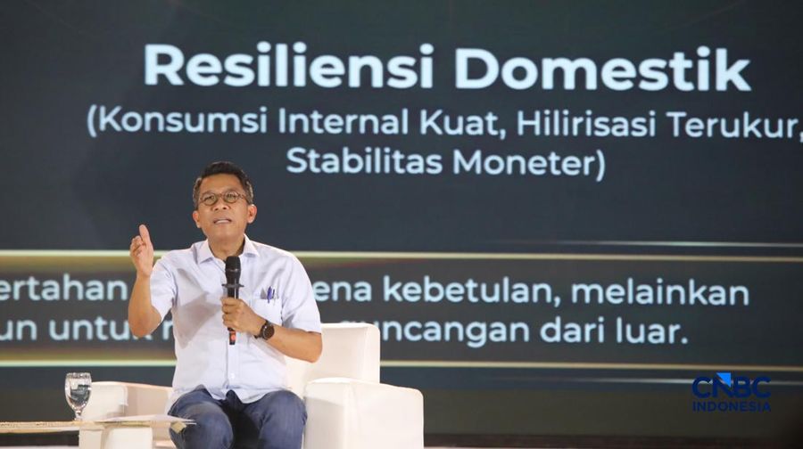 Ketua Komisi XI DPR RI, Mukhamad Misbakhun saat menyampaikan pemaparan dalam Jogja Financial Festival 2026 di Jogja Expo Center (JEC), Yogyakarta, DIY, Sabtu (23/5/2026). (CNBC Indonesia/Faisal Rahman)