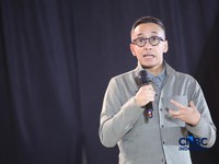 Presiden Direktur dan CEO PT Vale Indonesia Tbk, Bernardus Irmanto saat menyampaikan pemaparan dalam Jogja Financial Festival 2026 di Jogja Expo Center (JEC), Yogyakarta, DIY, Sabtu (23/5/2026). (CNBC Indonesia/Faisal Rahman)