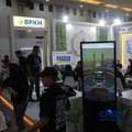 Suasana booth Bank Muamalat dan BPKH dalam acara Jogja Financial Festival 2026 di Jogja Expo Center (JEC), Yogyakarta, Jawa Tengah, Sabtu (23/5/2026). (CNBC Indonesia/Muhammad Sabki)