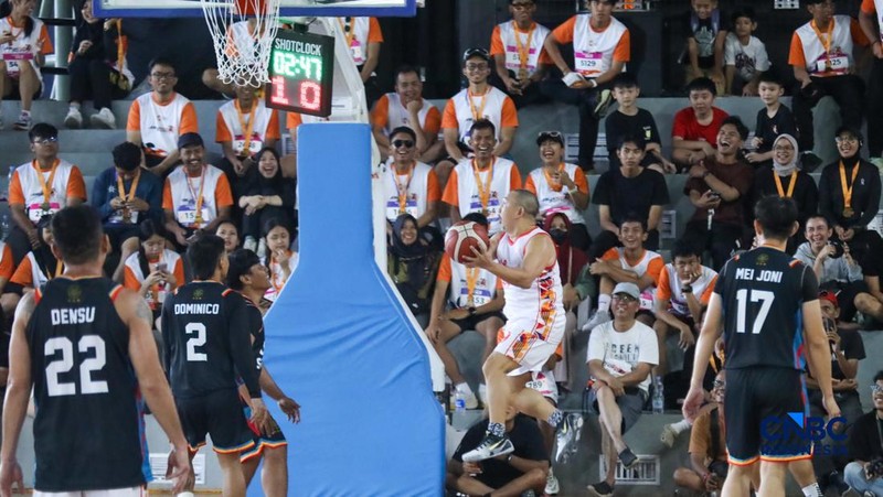 Basket Celebrity Match, Meet & Greet yang menjadi bagian dari Jogja Financial Festival Universitas Gadjah Mada, Minggu (24/5/2026) pagi. (CNBC Indonesia/Faisal Rahman)