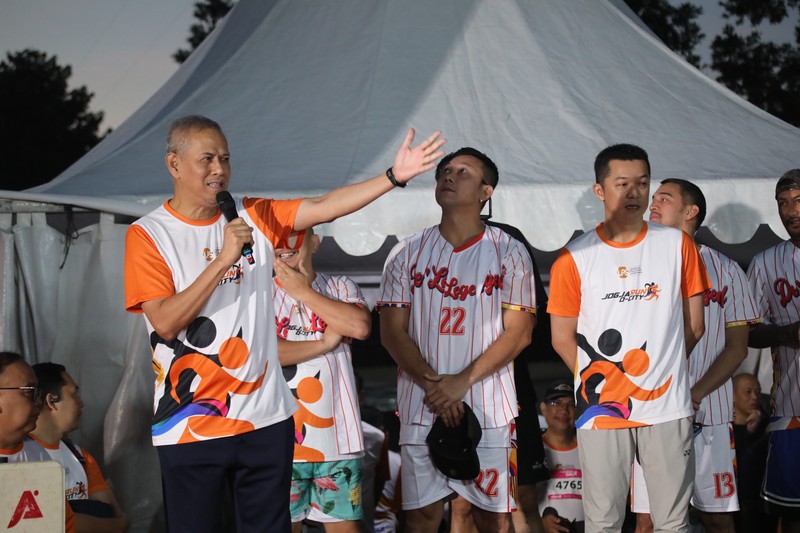 Peserta Jogja Run D-City (JRDC) 2026 yang menjadi bagian dari Jogja Financial Festival di Universitas Gadjah Mada, Yogyakarta, Minggu (24/5/2026) pagi. (CNBC Indonesia/Faisal Rahman)