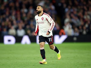 Mo Salah Tinggalkan Liverpool, Lovren: Salahnya Arne Slot!