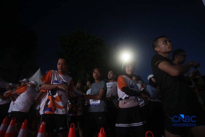 Peserta Jogja Run D-City (JRDC) 2026 yang menjadi bagian dari Jogja Financial Festival di Universitas Gadjah Mada, Yogyakarta, Minggu (24/5/2026) pagi. (CNBC Indonesia/Faisal Rahman)